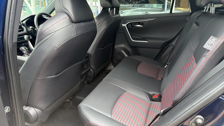Toyota RAV4 2.5 PHEV Dynamic 5dr CVT Estate